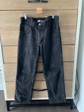 Black Straight-Leg Levi’s Jeans